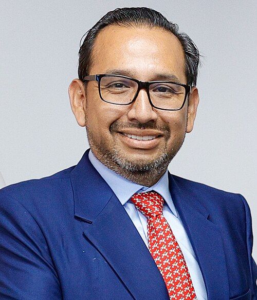 Gobierno autoriza viaje de ministros Dyer y Astudillo a El Salvador