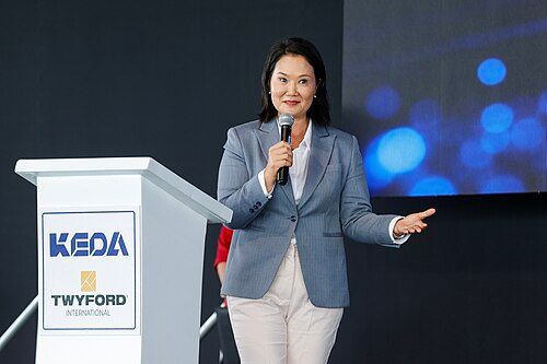 Gobierno de Fujimori enfrenta prueba tras aprobación de facultades