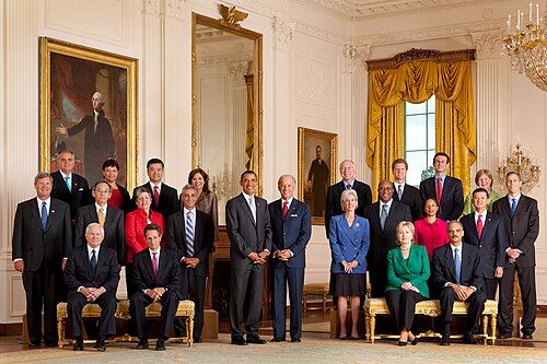 Trump y Obama se enfrentan en mítines simultáneos antes de las elecciones