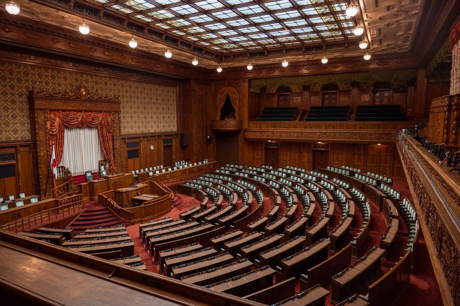 Senado entra en punto muerto por debate sobre facultades legislativas